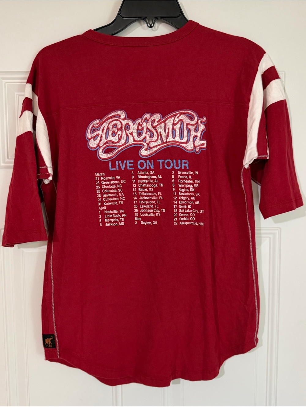 Trunk LTD free people Aerosmith Live On Tour Band Graphic Red T-Shirt Med Rock - Picture 7 of 8